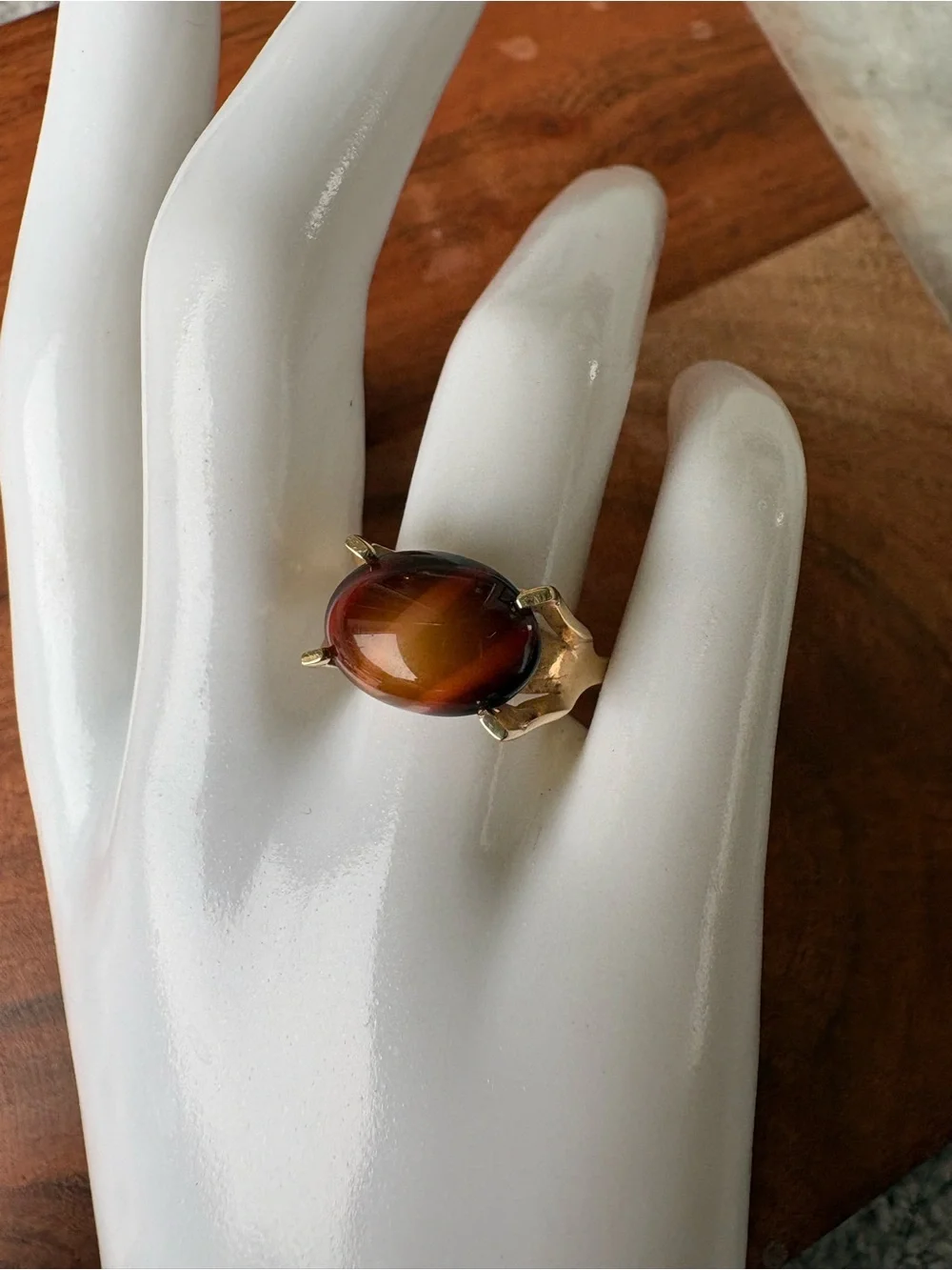 Vintage Sarah Coventry Gold-Tone Ring with Brown Cat's Eye Oval - Size 6.5